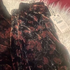 NWT ZARA Wide Leg Floral Velvety Pants